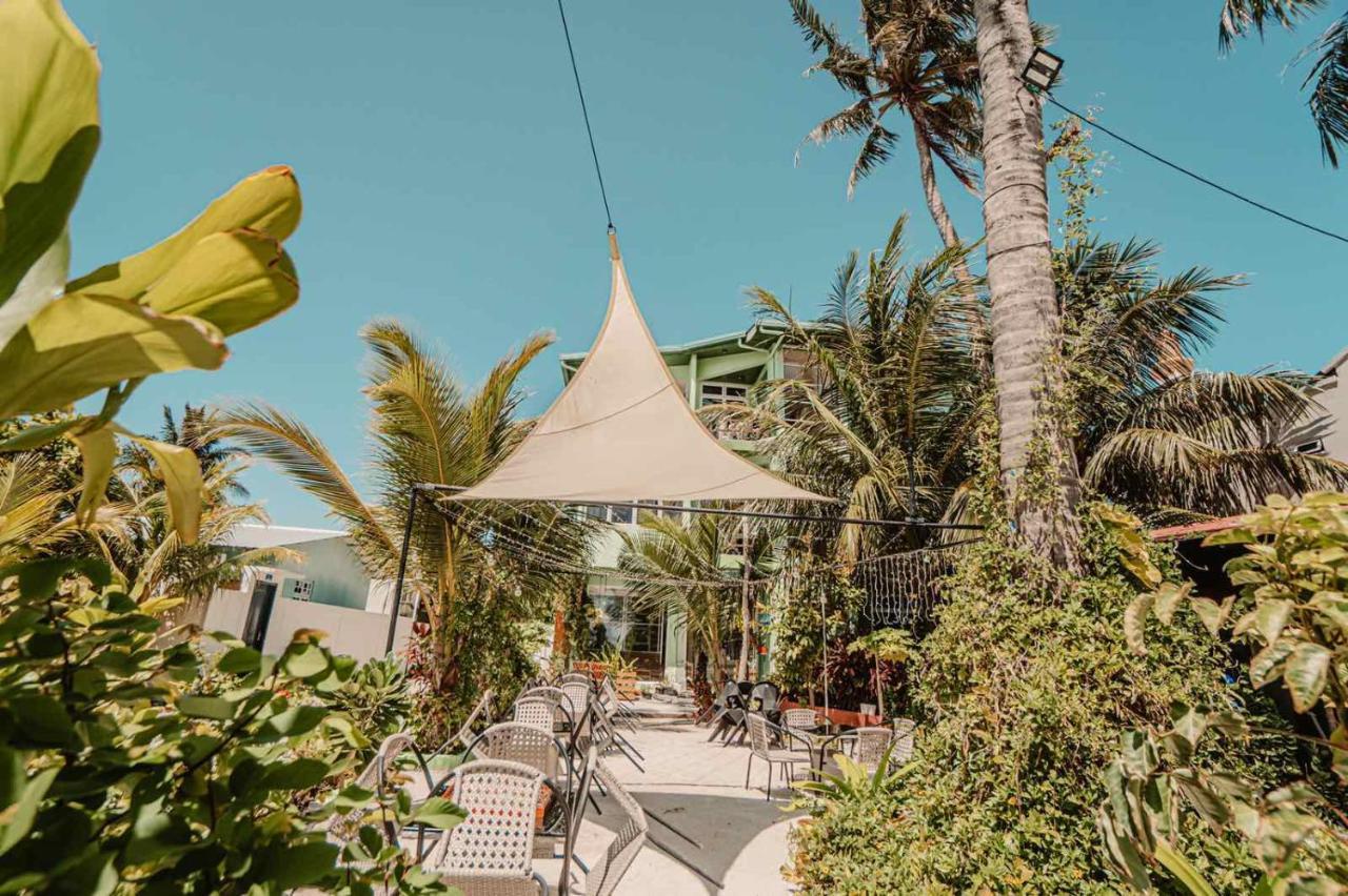 Oceana Boutique Hotel มาฟุชิ ภายนอก รูปภาพ